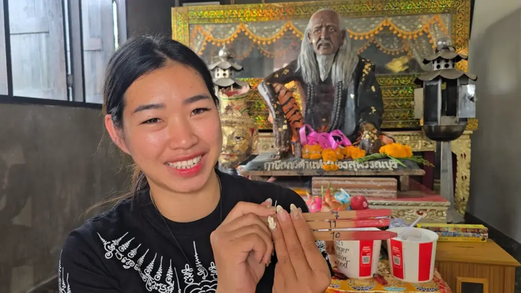 เลขเซียมซี ฤาษีพ่อปู่เพชรดำ